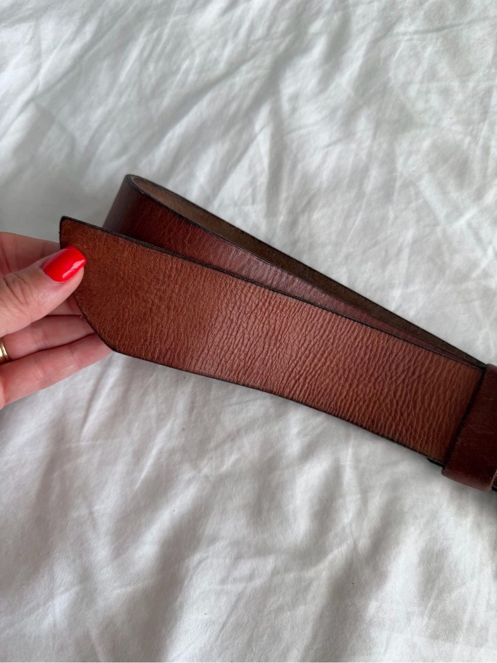Lands End Genuine Brown Leather Belt with Brass Ring Hardware - Picture 5 of 10